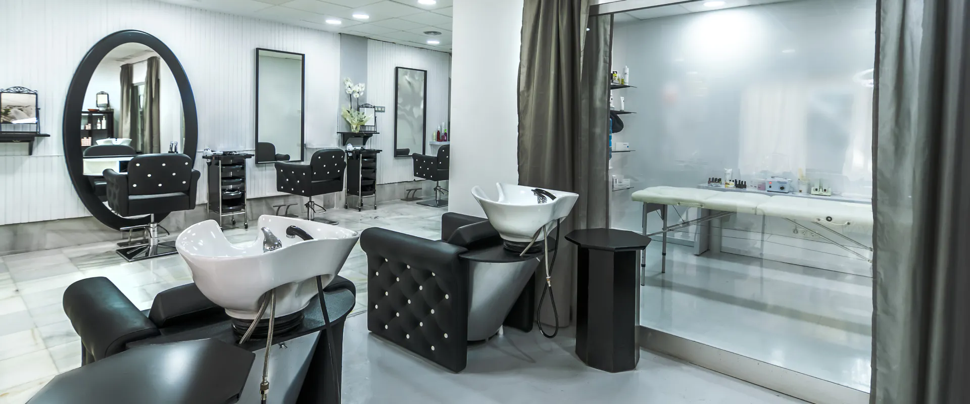 front view of a salon for rent in hammond in